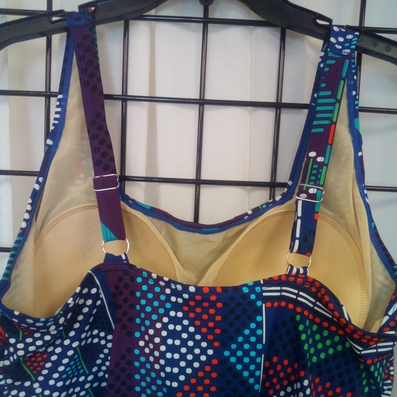 Roamans Plus size Tankini Top Multicolored 18W Built in bra NWOT - Picture 5 of 5
